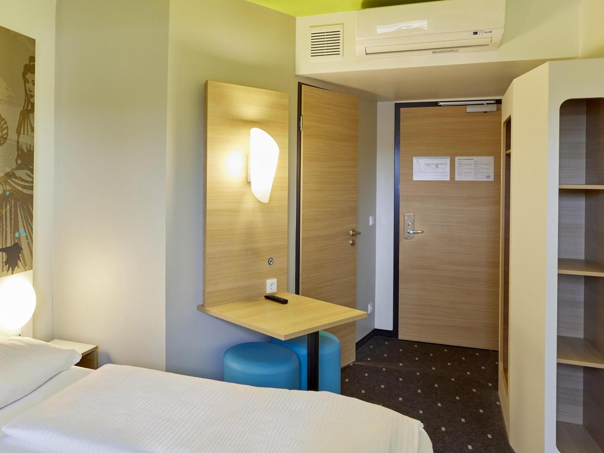 B&B Hotel Трир Екстериор снимка