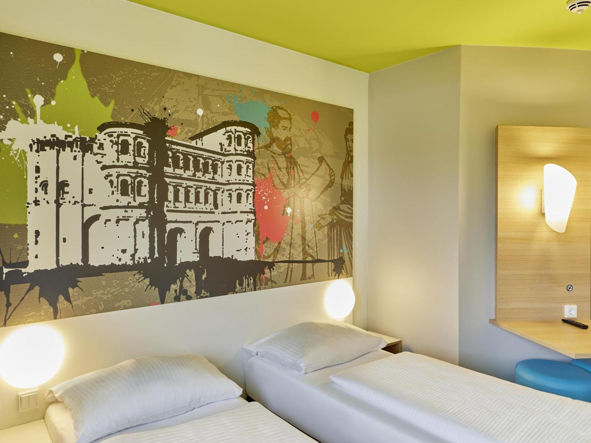B&B Hotel Трир Екстериор снимка