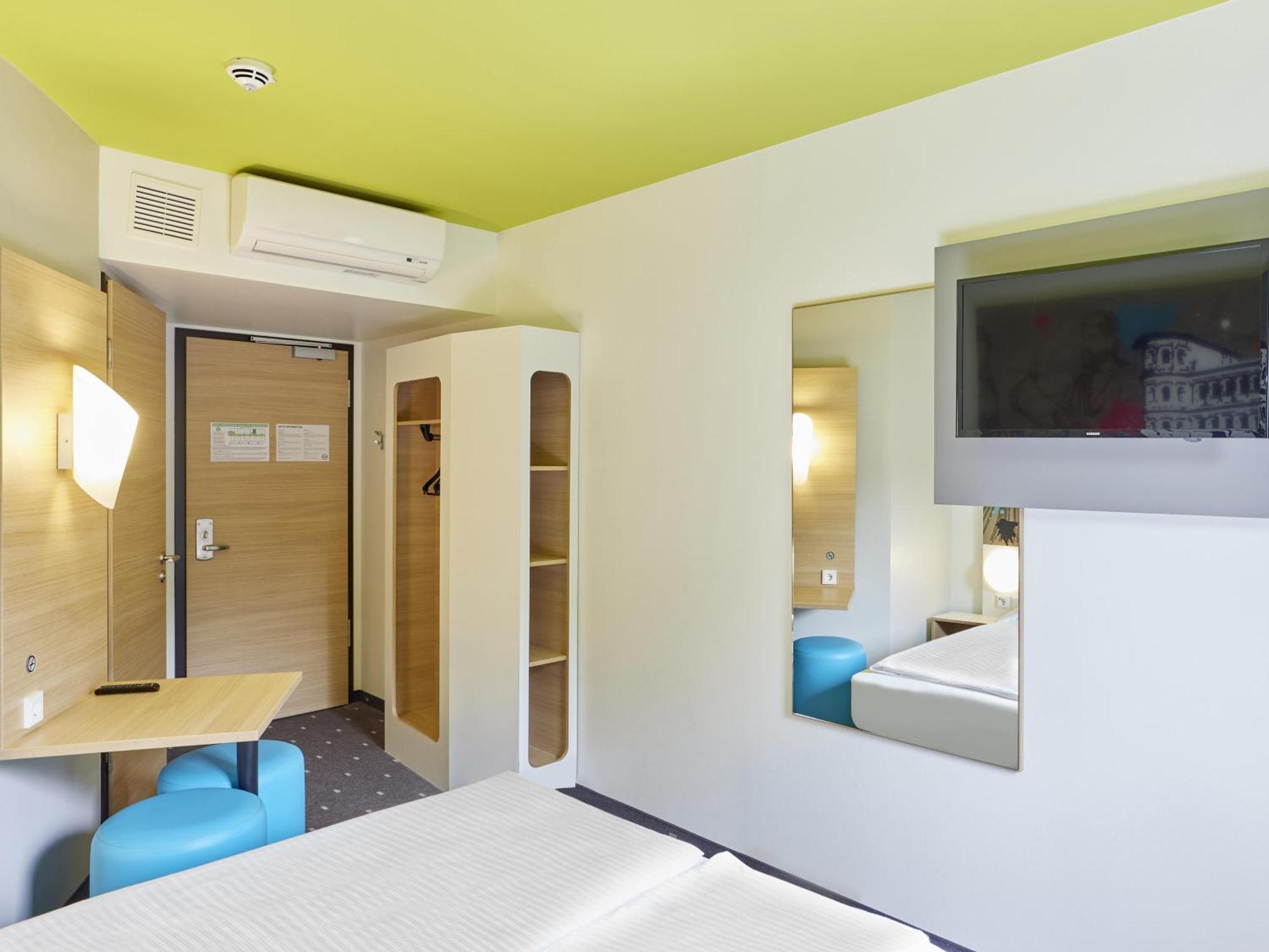 B&B Hotel Трир Екстериор снимка
