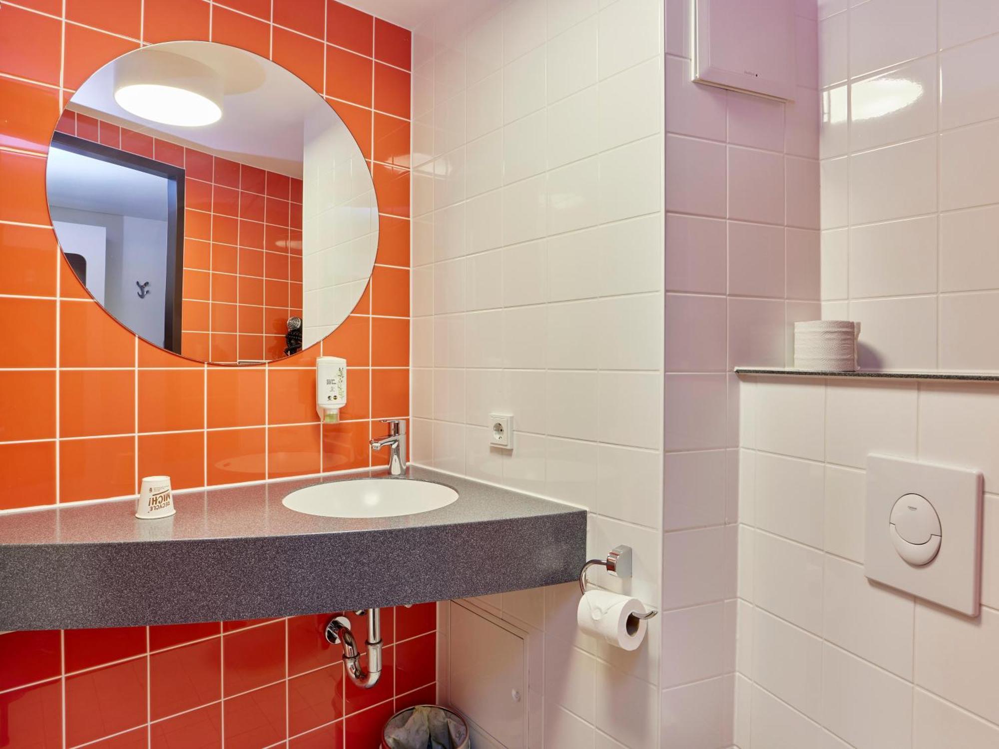 B&B Hotel Трир Екстериор снимка