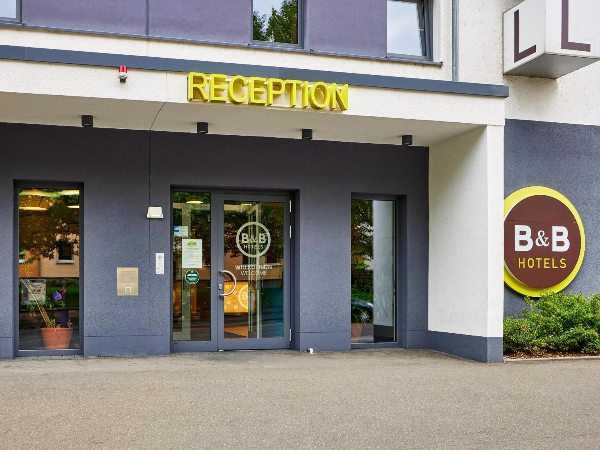 B&B Hotel Трир Екстериор снимка