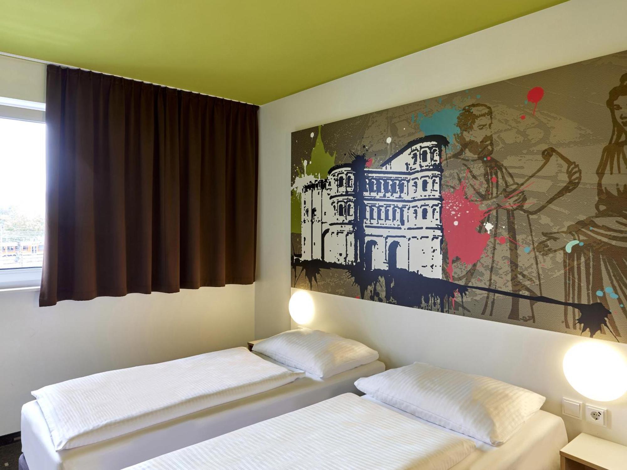 B&B Hotel Трир Екстериор снимка