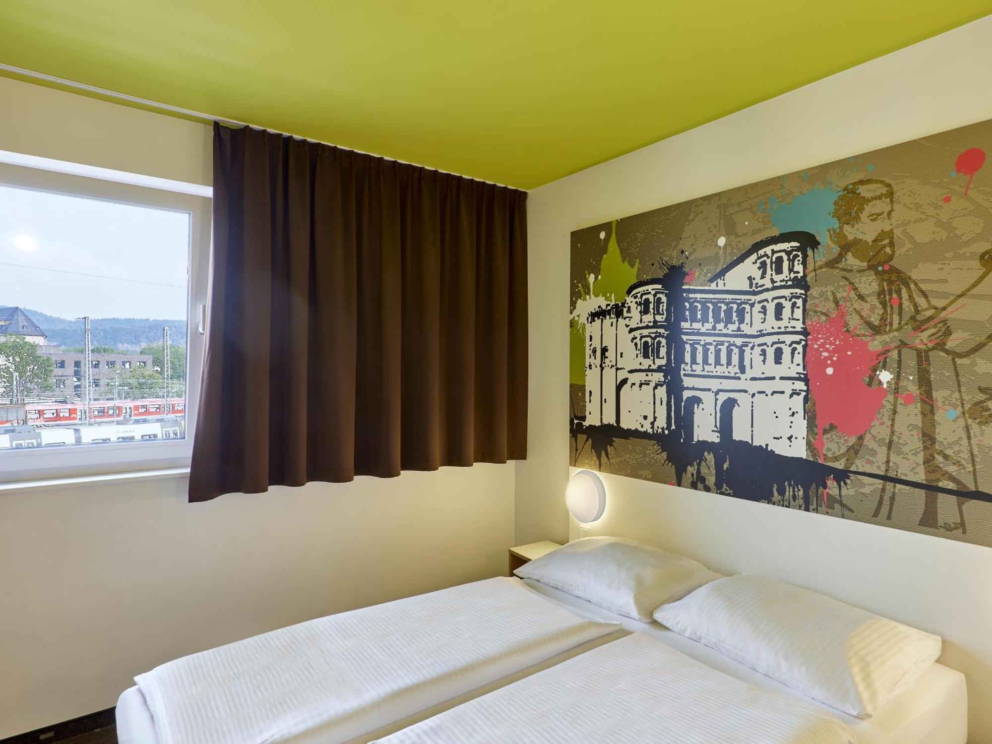 B&B Hotel Трир Екстериор снимка