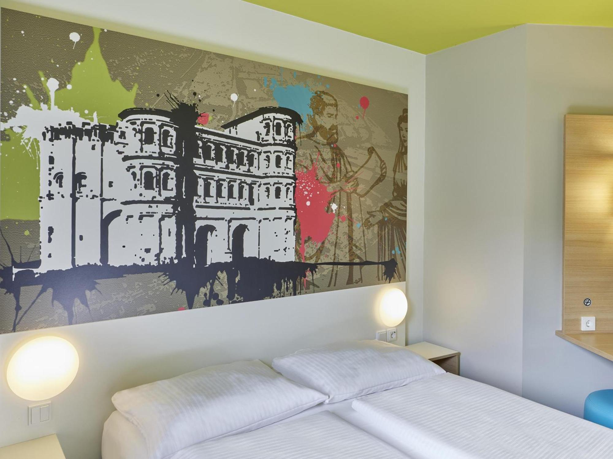 B&B Hotel Трир Екстериор снимка